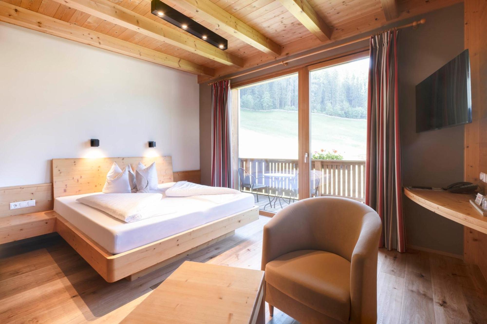 Lifestylepanoramahotel Erika Superior Нойштифт-им-Штубайталь Экстерьер фото